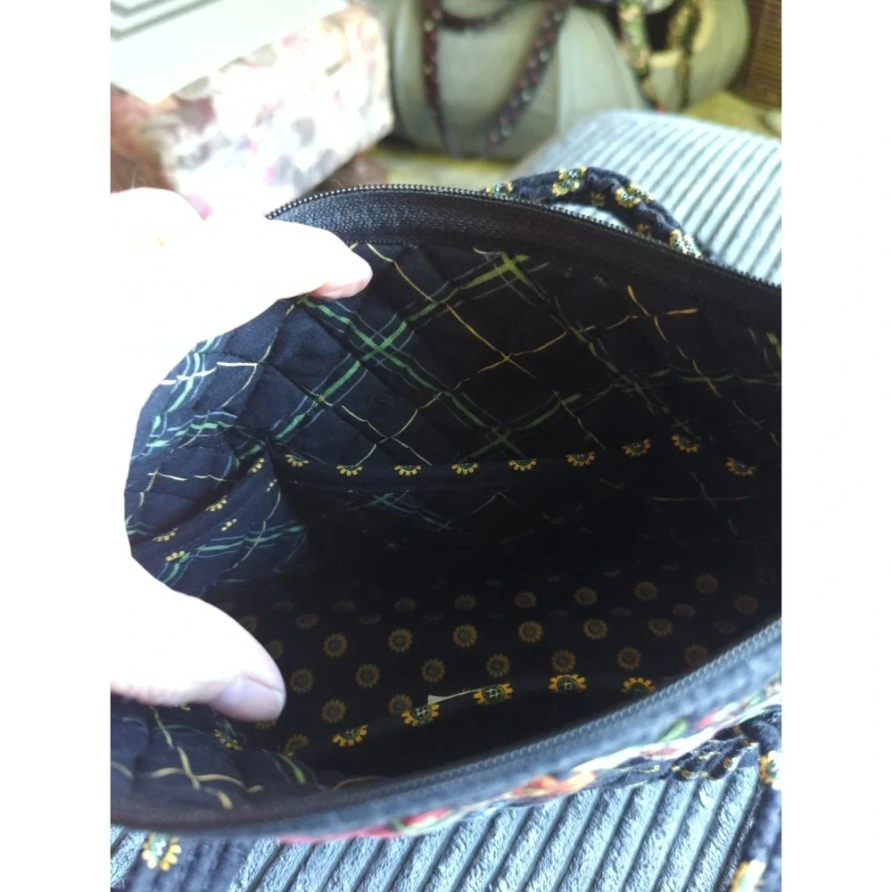Vera Bradley Little Betsy Small Purse Vibrant Black Retired Pattern/Sunflowers